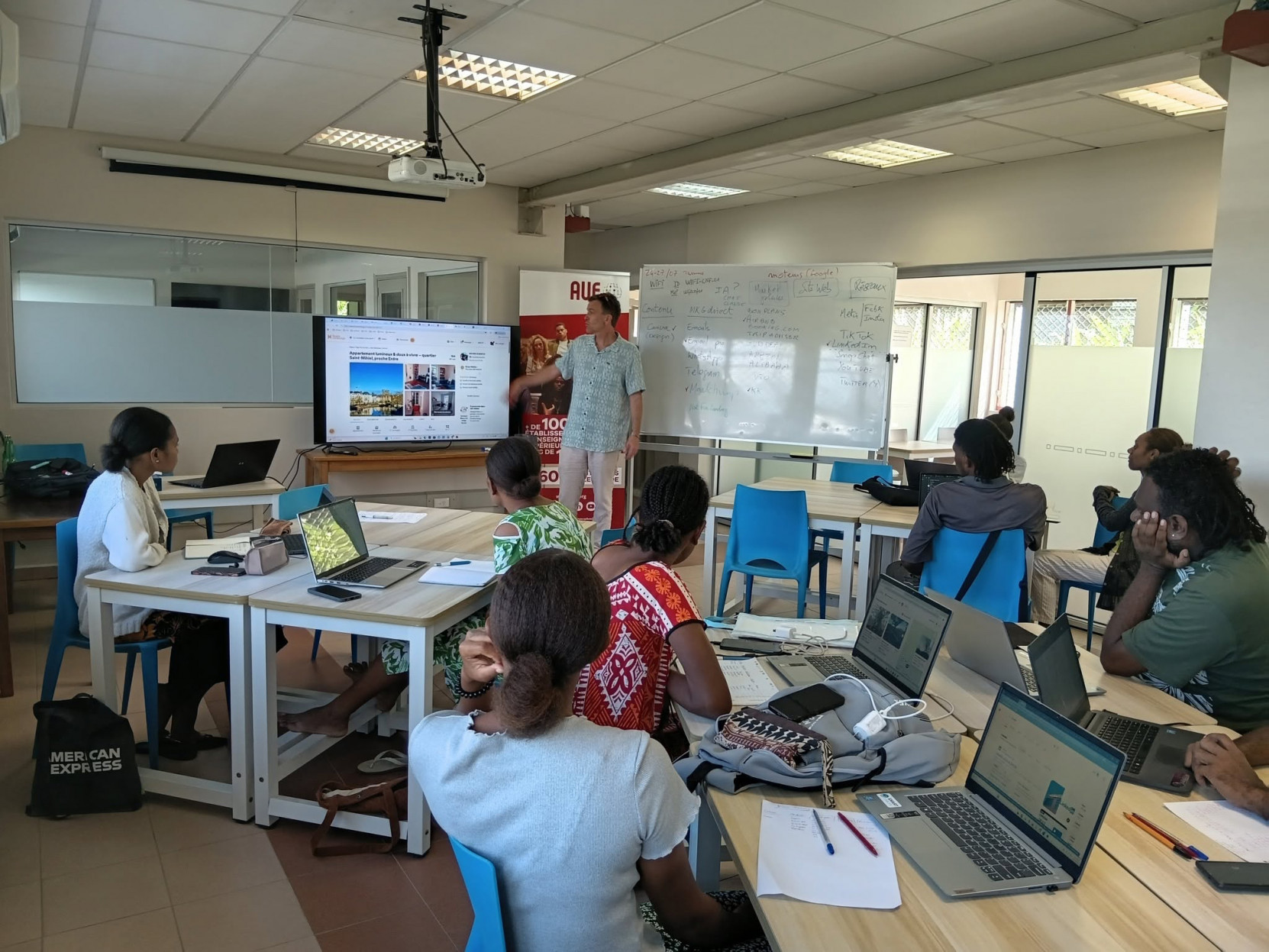 🚀🇻🇺 Lancement de la formation « Digital Marketing » au Vanuatu